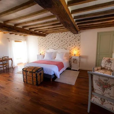 Au Manoir Des Loges 3*