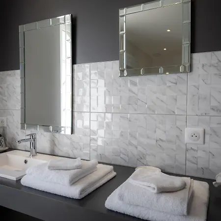 B&B Au Manoir Des Loges 3*