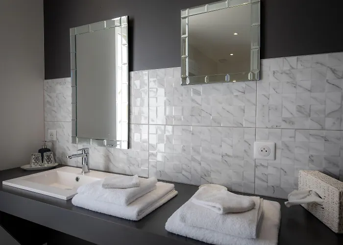 Bed & Breakfast Au Manoir Des Loges 3*